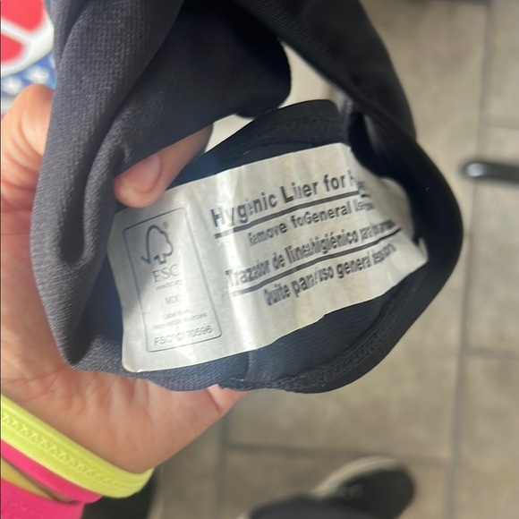 Swim wear one piece no boundaries - Picture 3 of 6